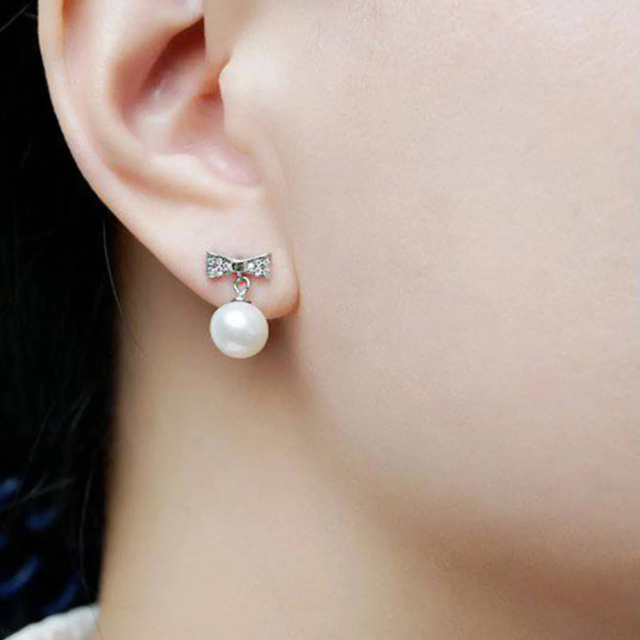 Elegant Freshwater Pearl Earrings WE00062