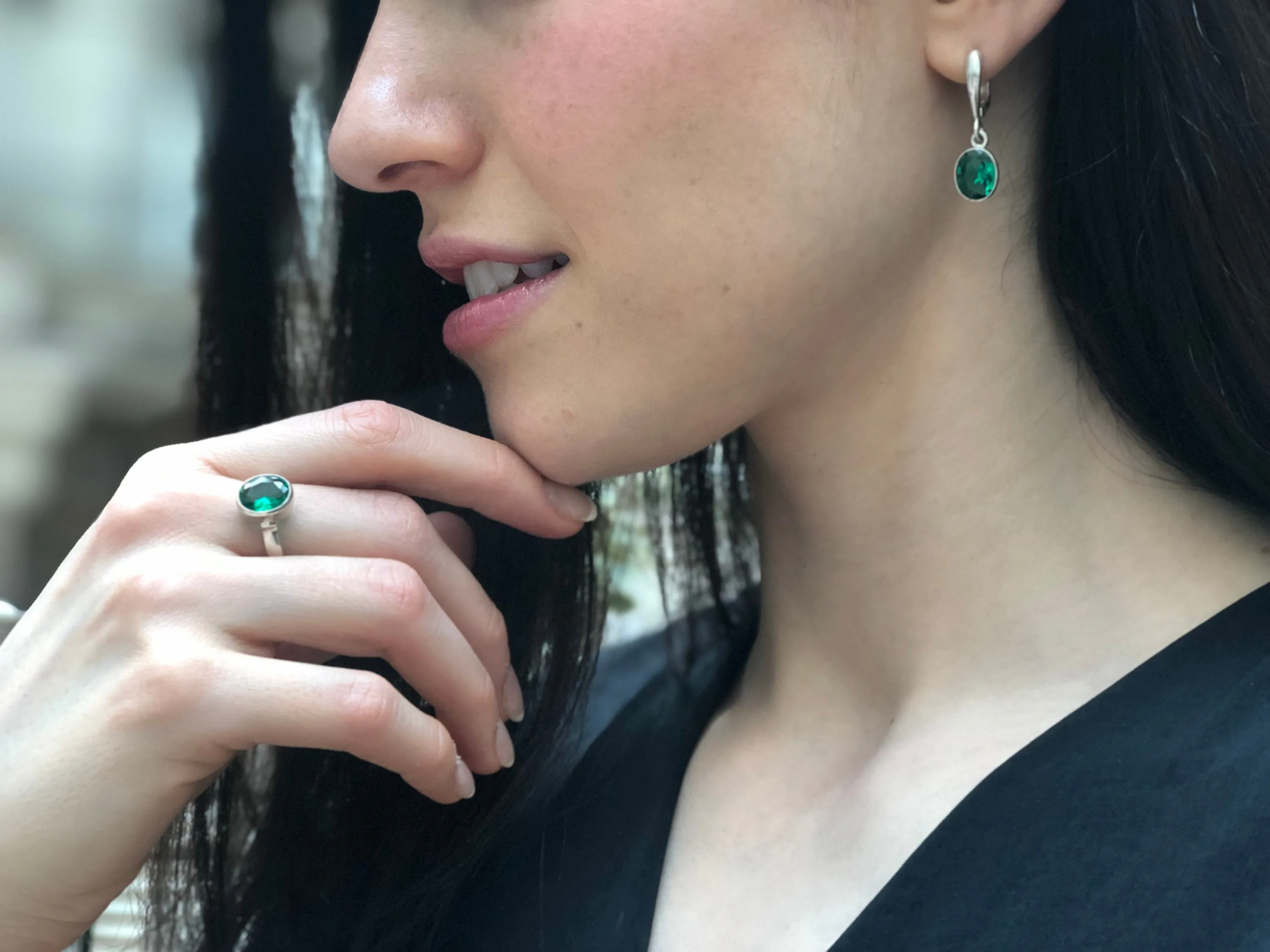 Emerald Dangling Earrings - Green Oval Earrings - Classic Drop Earrings