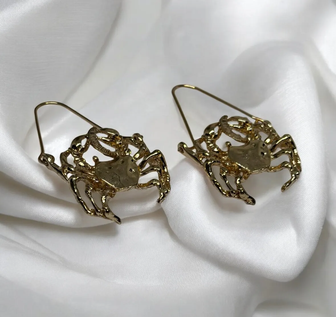 Fauna - Golden crab earrings | cancer zodiac hoop earrings | dangle oversize earrings | glossy gold insect statement earrings