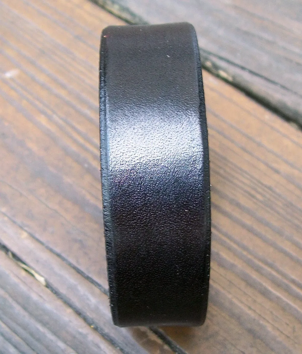 Narrow Leather Wristbands Personalized FREE!