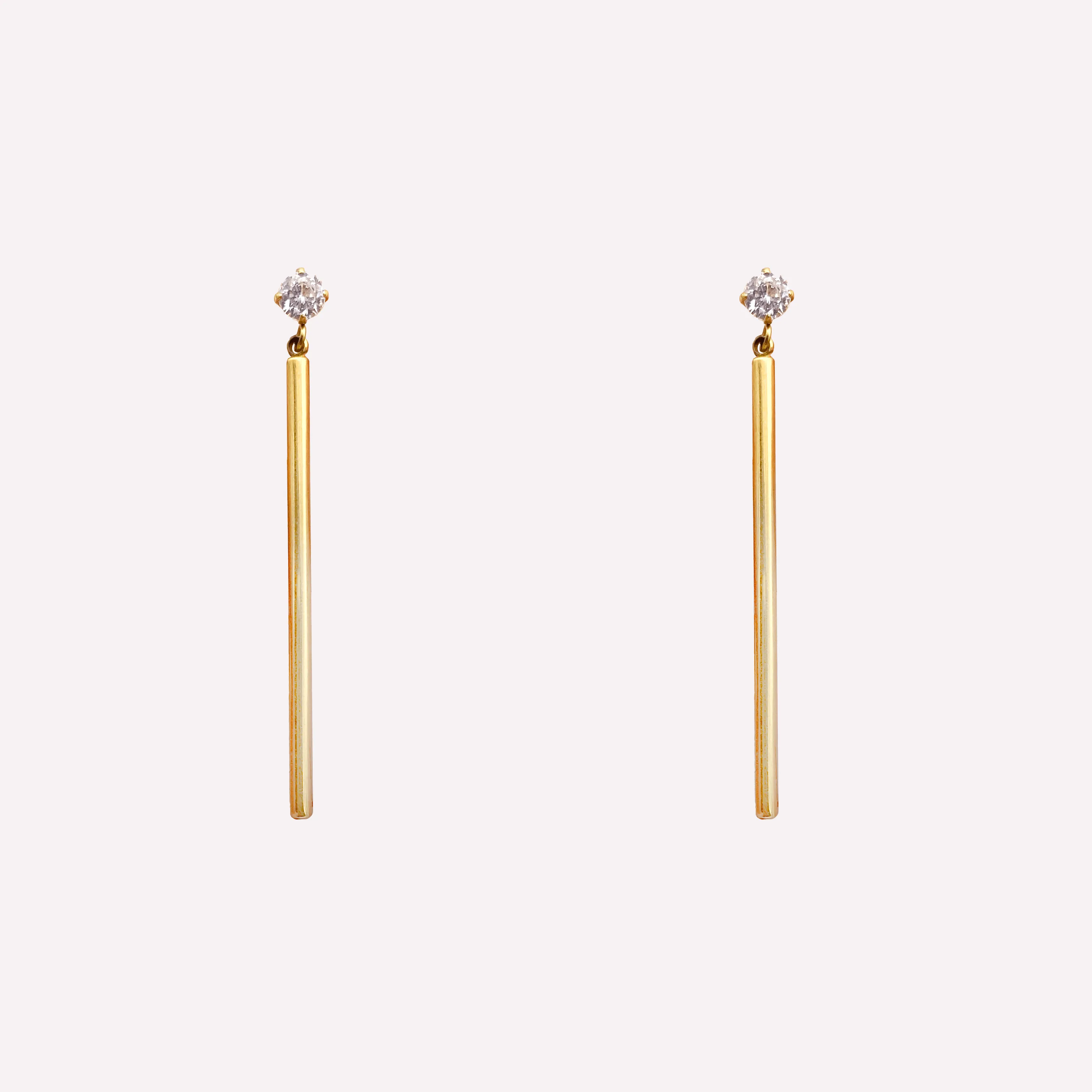 NIGHT OUT DANGLE EARRINGS IN GOLD