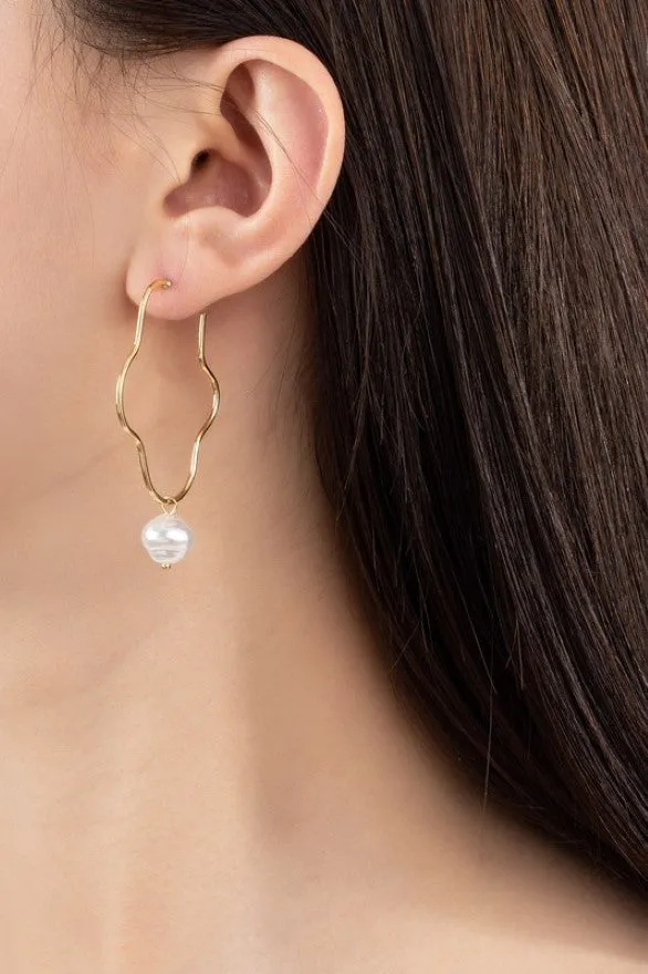 Organic Shape Hoop Earrings w/Pearl Drop