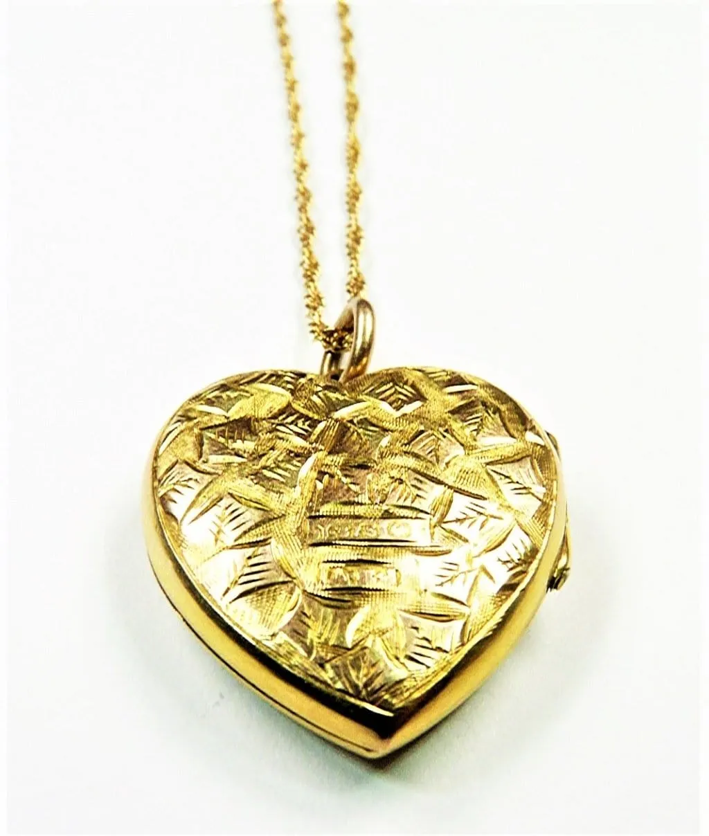 Romantic Edwardian Fully Hallmarked Gold Heart Shaped Locket 1906 With Necklace