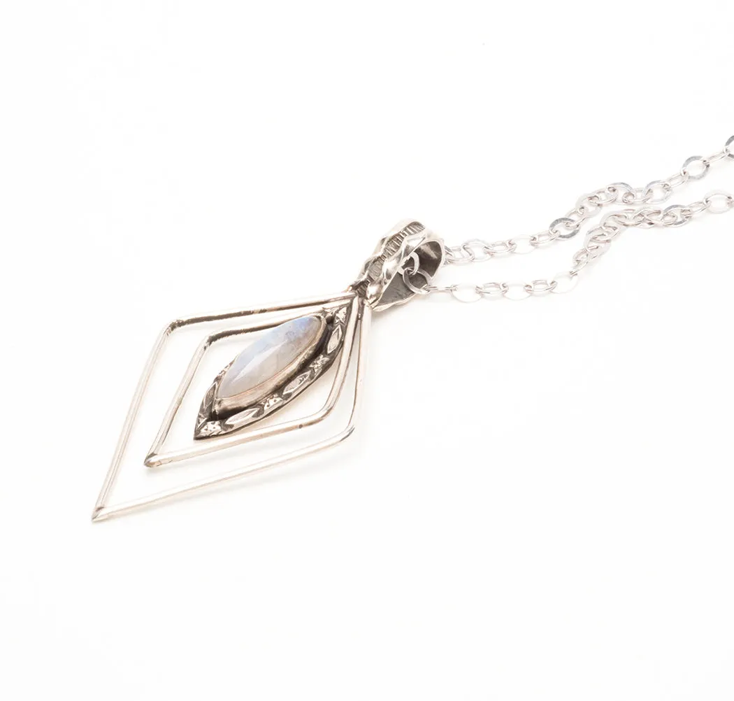 Romantic Moonstone Pendant Necklace