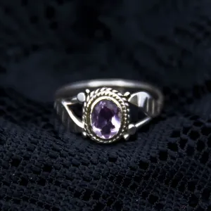 Simple Leaf Ring - Silver - Amethyst